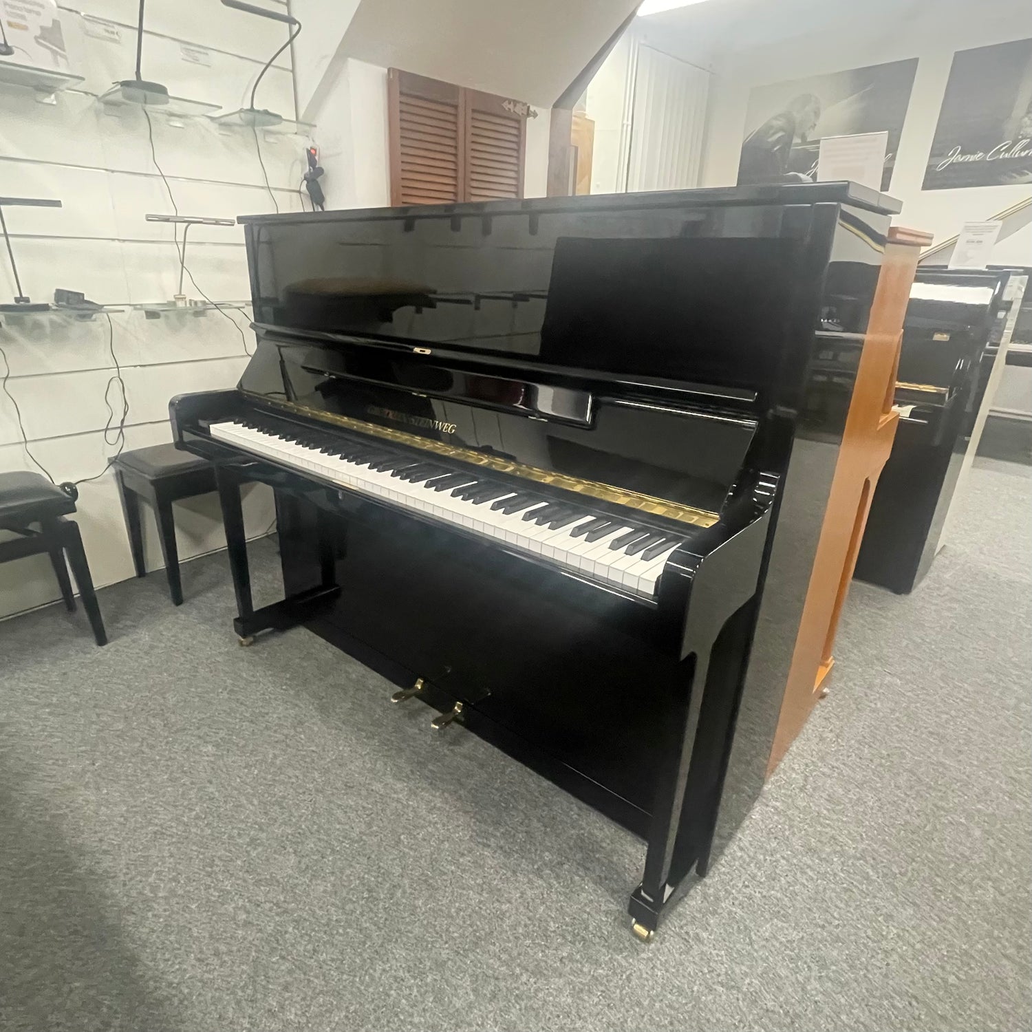 GROTRIAN-STEINWEG Klavier 122 V schwarz poliert Occasion Bj. 1988, sehr guter Zustand (gebraucht) - Musik-Ebert Gmbh