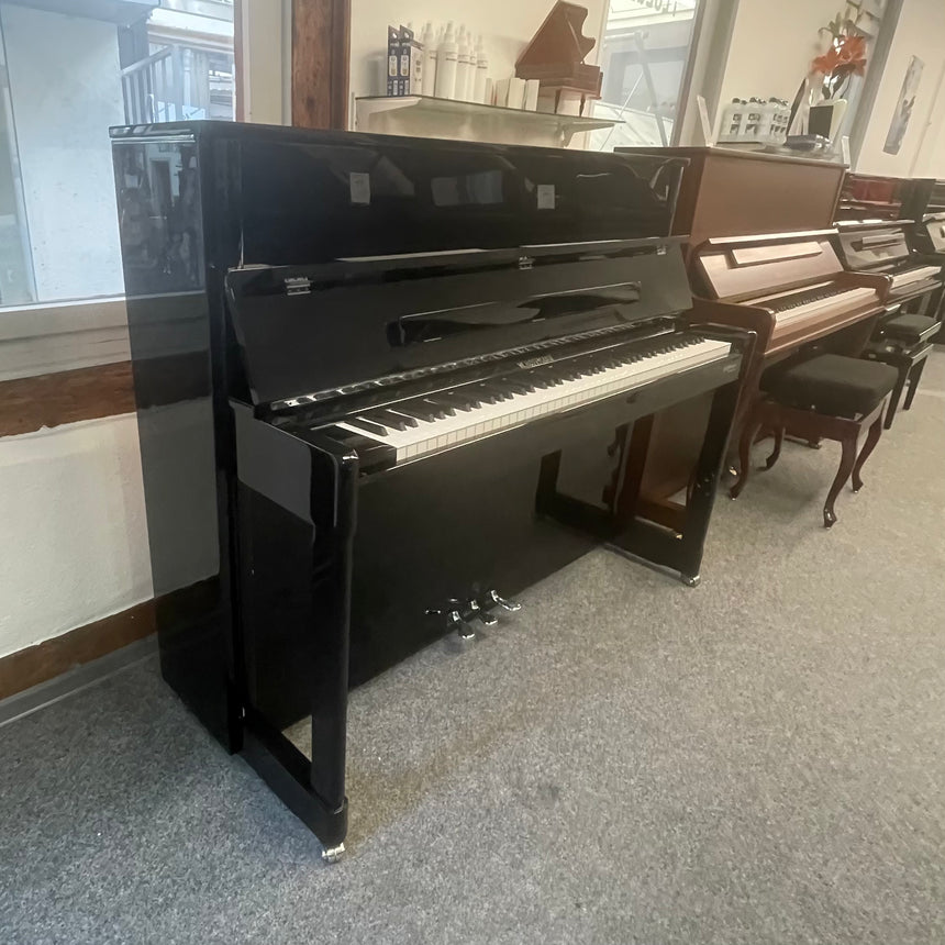 W.Hoffmann Klavier Mod. P-120 Occasion Bj. 2018, Bestzustand (gebraucht)