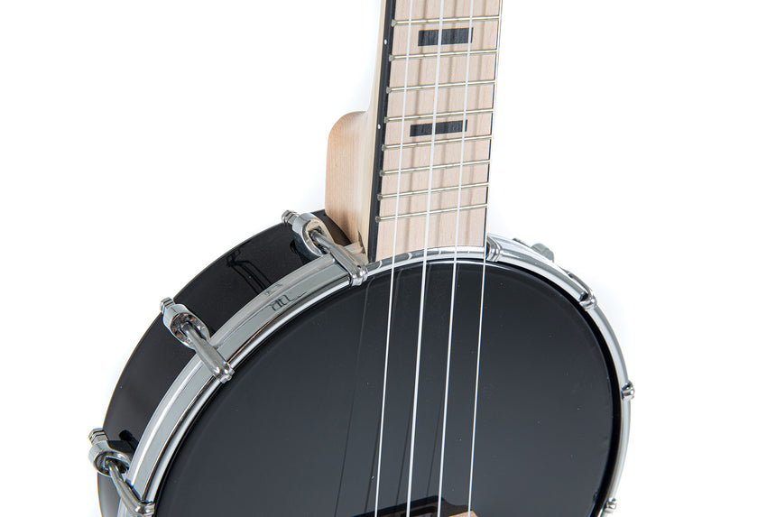 VGS Manoa Banjo-Ukulele VG512500 mit schwarzem Fell – Detail von Halsansatz und Spannreifen