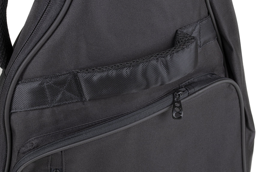 GEWA Premium 20 black acoustic guitar gig bag – front zipper pocket detail