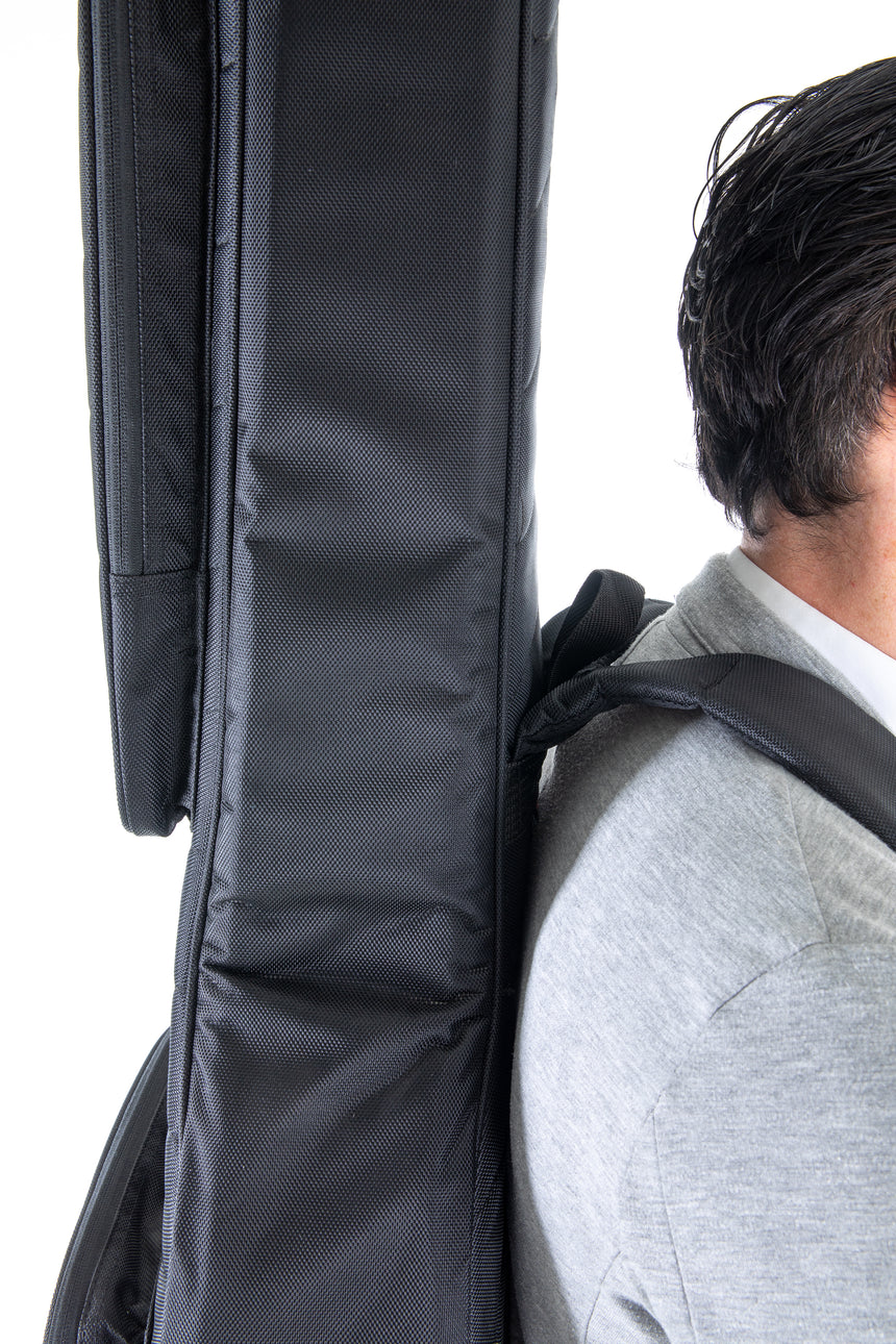 GEWA Cross 30 Konzertgitarrentasche 4/4 215.505, schwarz – Rucksack-Trageansicht