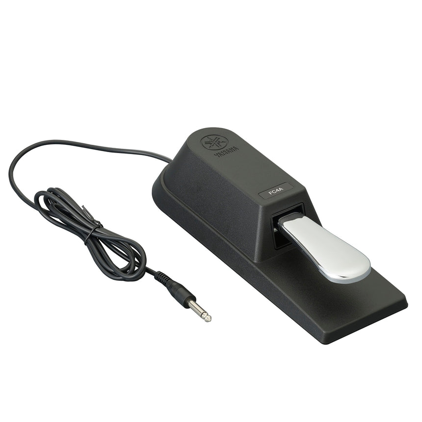 Yamaha FC4A sustain pedal, black and silver – opposite three-quarter view