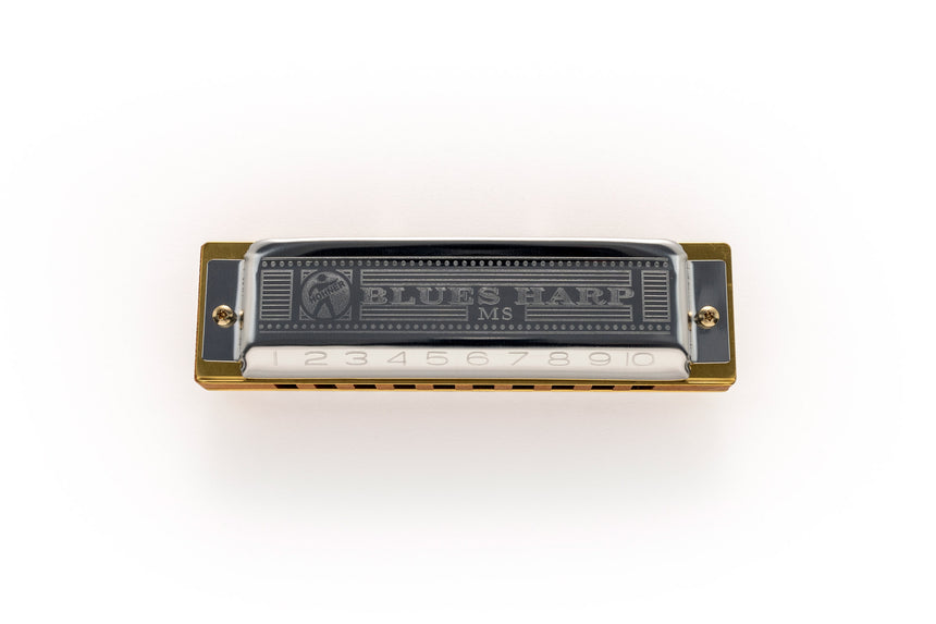 Hohner Blues Harp MS, braune Holzkanzelle und Metalldeckel – Oberansicht