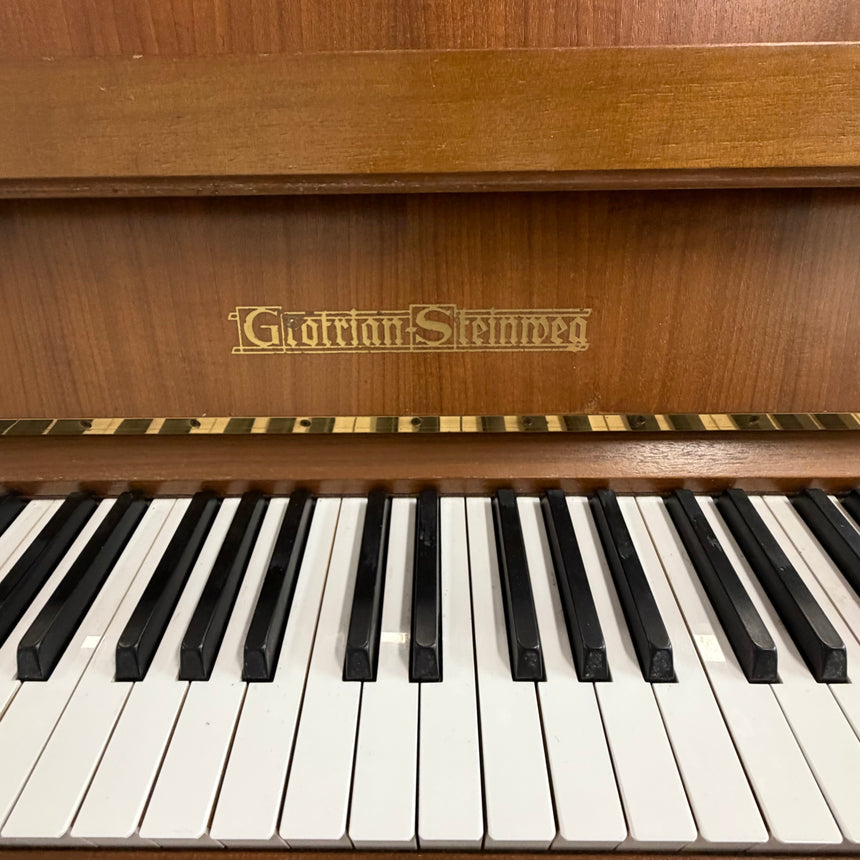 GROTRIAN-STEINWEG Klavier 108M  Occasion Nussbaum Bj. 1974 Renner Mechanik (gebraucht) - Musik-Ebert Gmbh