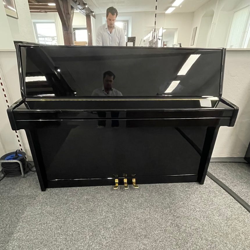 W. Schimmel Klavier Mod. 112/5E schwarz poliert Occasion Bj. 1990, sehr guter Zustand (gebraucht) - Musik-Ebert Gmbh