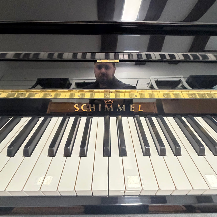 Schimmel Klavier 116 C Occasion – schwarz poliert, Bj. 2004, Made in Germany (gebraucht)
