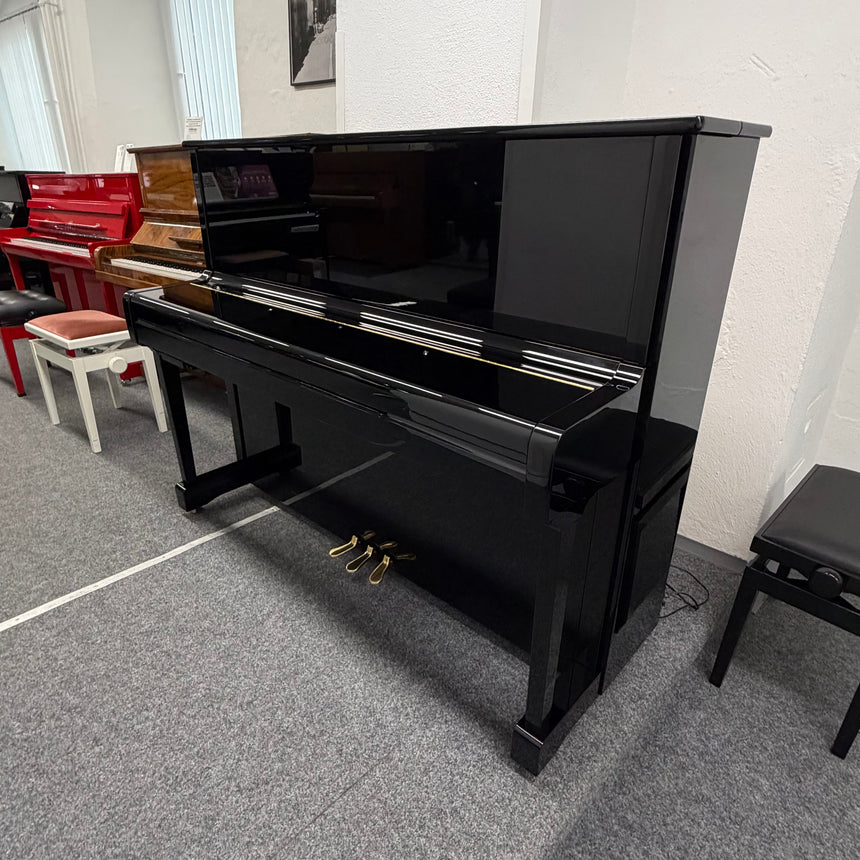 Yamaha Klavier P 121 HG SH2 Occasion – schwarz poliert, mit Silent-System, Bj. 2021 (gebraucht)