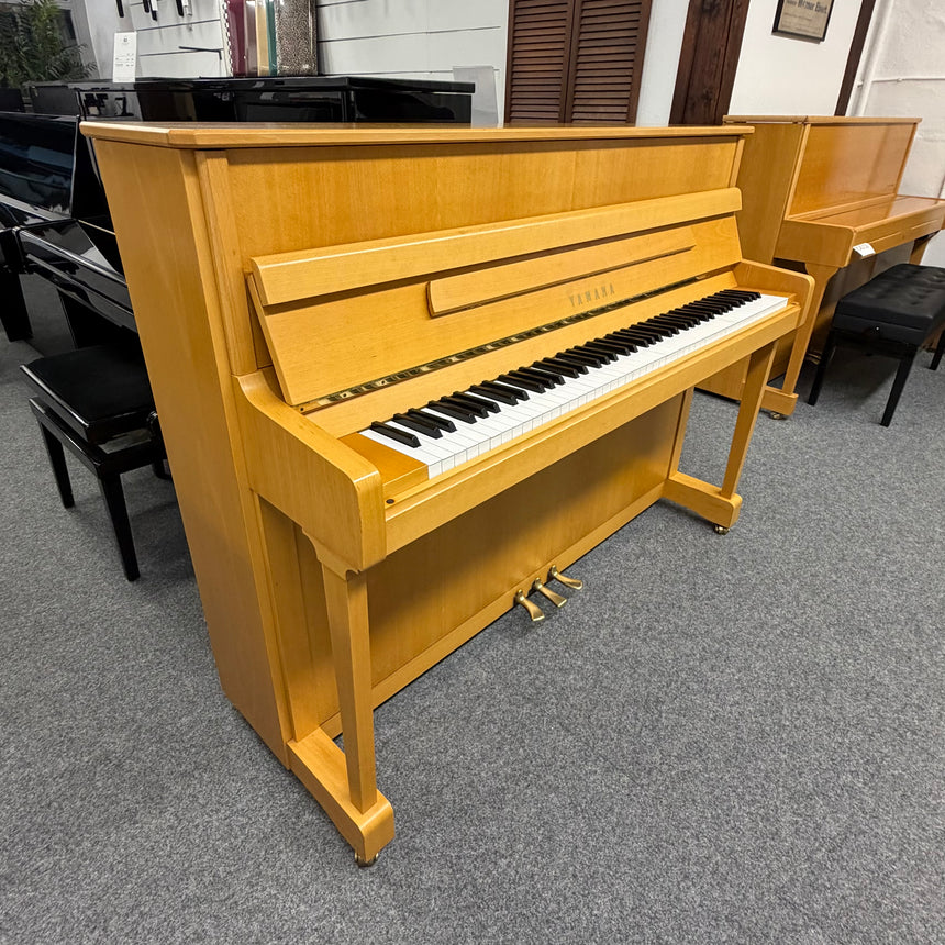 Yamaha Klavier V 114 NT Occasion – Buche natur, Bj. 1998, sehr guter Zustand (gebraucht)