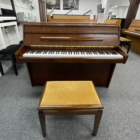 W. Schimmel Klavier Mod. 112/5 Nussbaum dunkel Occasion Bj. 1992, sehr guter Zustand mit Bank (gebraucht) - Musik-Ebert Gmbh