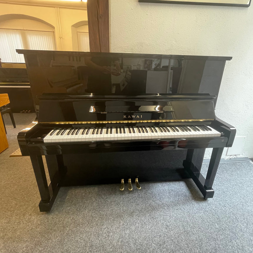 Kawai Klavier BL 12 Konzert 123 cm schwarz pol. Occasion Bj. 1978, guter Zustand (gebraucht) - Musik-Ebert Gmbh