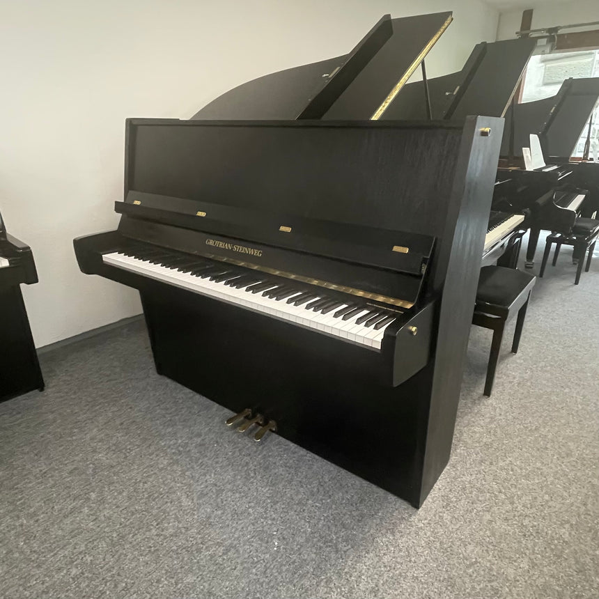 GROTRIAN STEINWEG 122 College Occasion Bj. 1991, sehr guter Zustand (gebraucht)