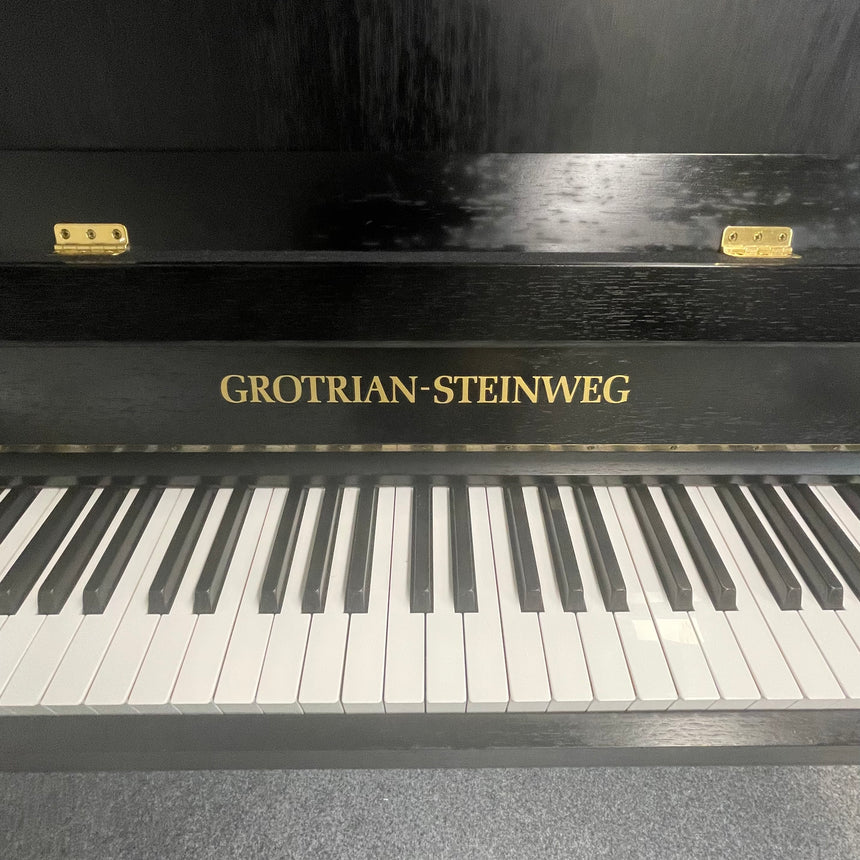 GROTRIAN STEINWEG 122 College Occasion Bj. 1991, sehr guter Zustand (gebraucht)