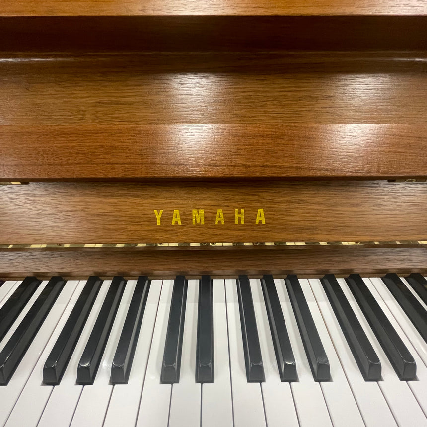 Piano Yamaha M1J noyer année 1978 (utilisé) 