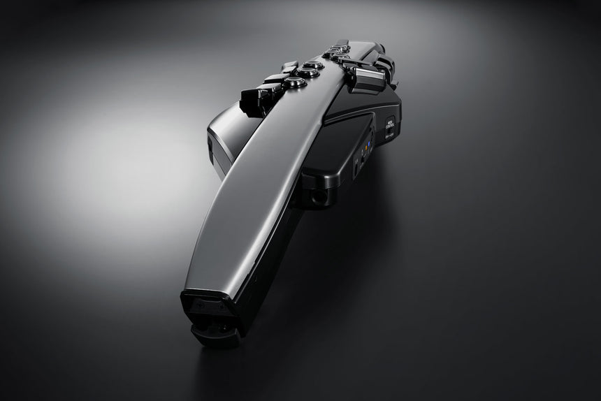 Roland Aerophone Pro AE-30 – Studioaufnahme des Instruments von schräg oben