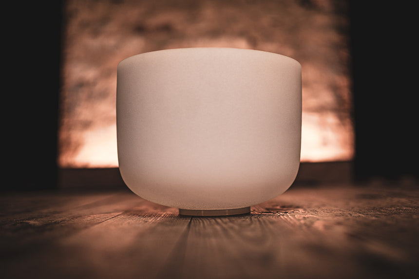MEINL Sonic Energy CSB10D, white frosted – in warm lighting