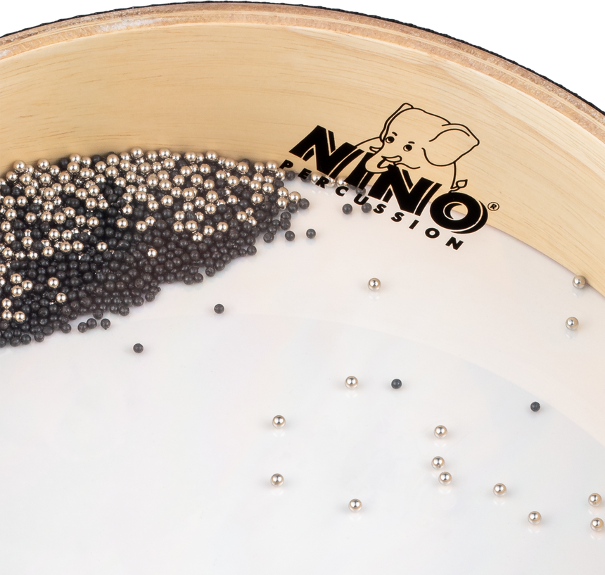 NINO Percussion NINO34 Sea Drum, 10 Zoll, Naturholz – Detail der Metallkügelchen
