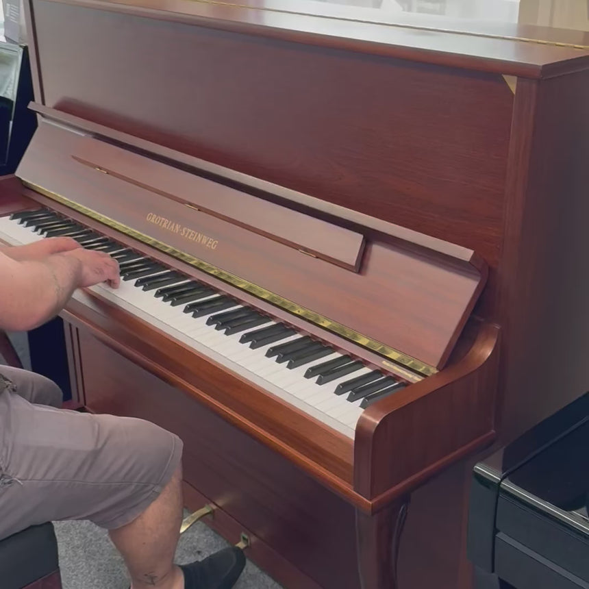 GROTRIAN-STEINWEG Klavier 122 K Occasion  Mahagoni matt. Bj. 1996 - Bestzustand (gebraucht) + Klavierbank