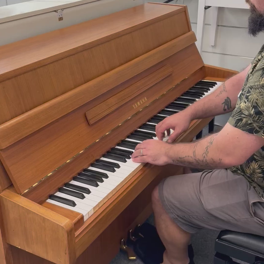 Yamaha Klavier M1J Nussbaum Bj. 1978 (gebraucht)